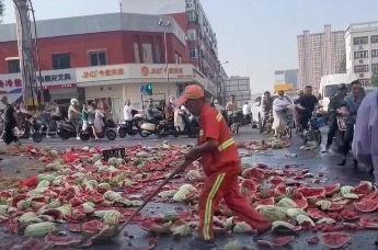 沧县吃瓜事件视频最新,一场引发热议的网络风波